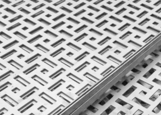 0.2mm-10mm Spessore lamiera di metallo perforata in acciaio inossidabile con disegni di fori personalizzati per attrezzature industriali e filtri