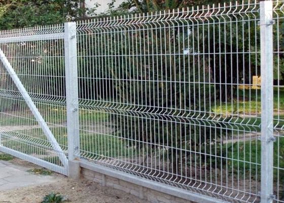 La personalizzazione ha galvanizzato il cavo saldato Mesh Sheets Weldmesh Security Fencing 5.2m