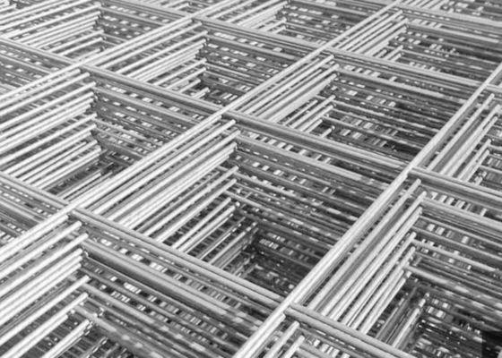 Acciaio galvanizzato 1.0 mm pannelli di maglia di filo saldato con dimensioni di foro 50x50 mm per un'installazione facile