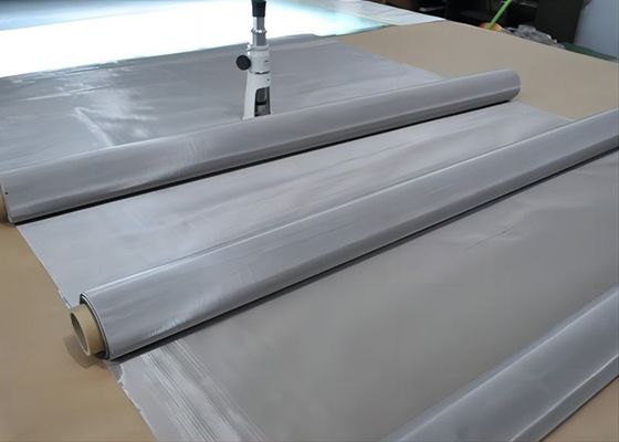 Scaffalatura a maglia di filo tessuto quadrato in acciaio a tensione galvanizzata superficie piana tessuta per filtraggio industriale.