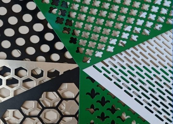 Protezione del pannello di metallo a lamiera di diamanti perforati con trattamento superficiale elettro-galvanizzato