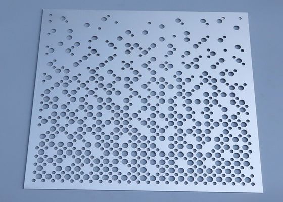 Fogli perforati in argento con forme di buchi personalizzabili