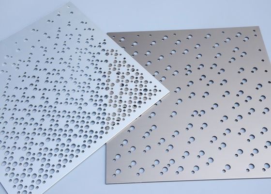 Fogli perforati in argento con forme di buchi personalizzabili