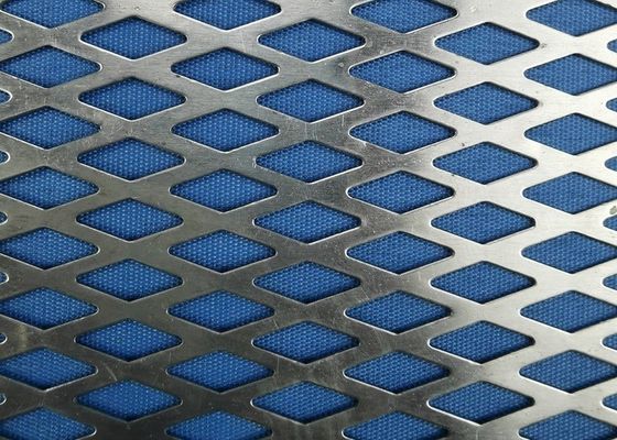 Pannelli a maglia perforata personalizzati con opzioni di colore e rivestimento
