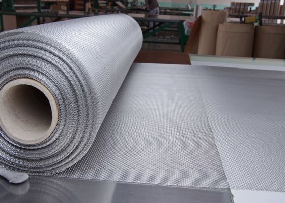 Resistenza alla corrosione ASTM E2016 Standard Woven Metal Screen Heavy Impact Resistant Raw Edge Preparation