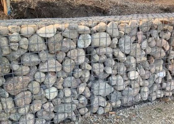 ISO45001 Zn-5 Al Galvanized Welded Wire Mesh riveste per il muro di sostegno del gabbione