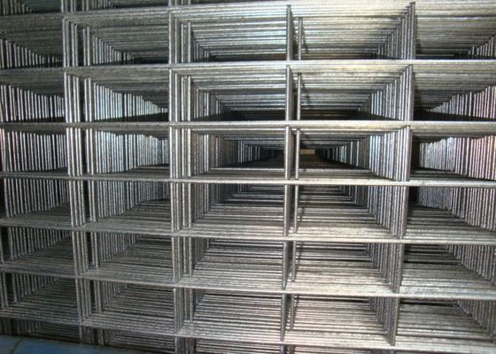 Resistenza alla corrosione Fence a maglia quadrata 50*200mm Fori
