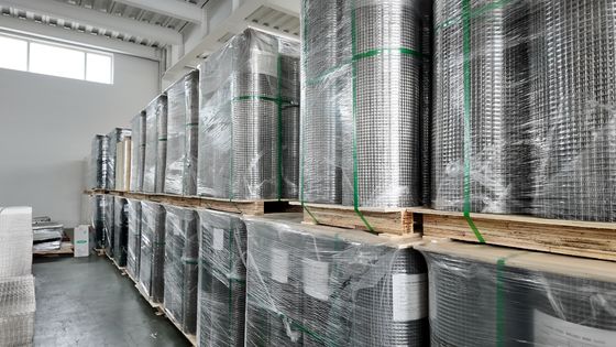 Lunghezza 20m Rulli di maglie saldate con elevata resistenza alla corrosione Ideale per i sistemi di rinforzo e sicurezza delle recinzioni